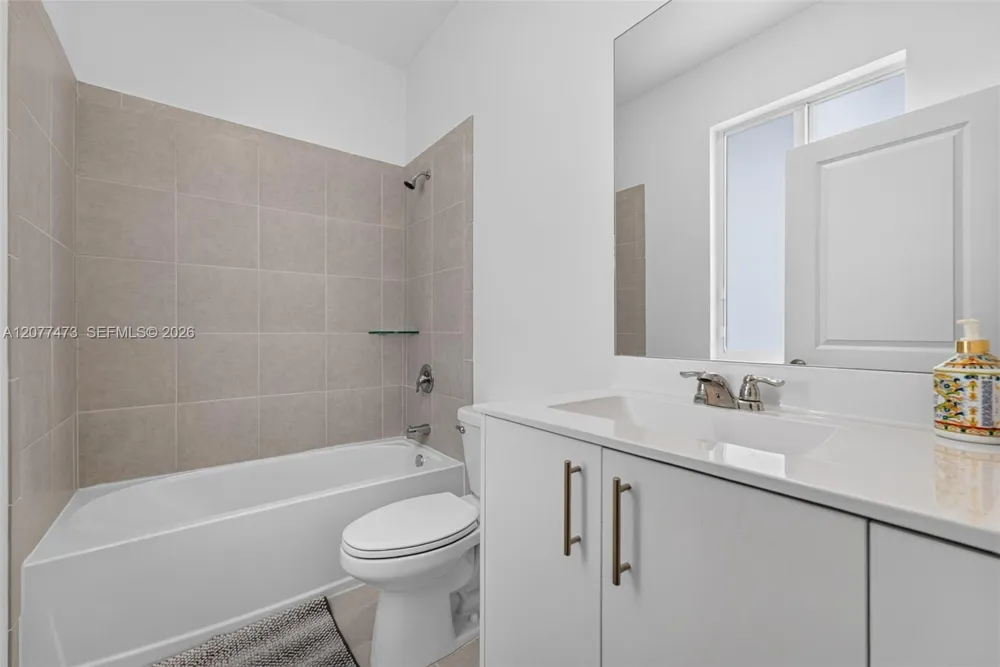 746 SE 14th St Homestead, FL 33034
