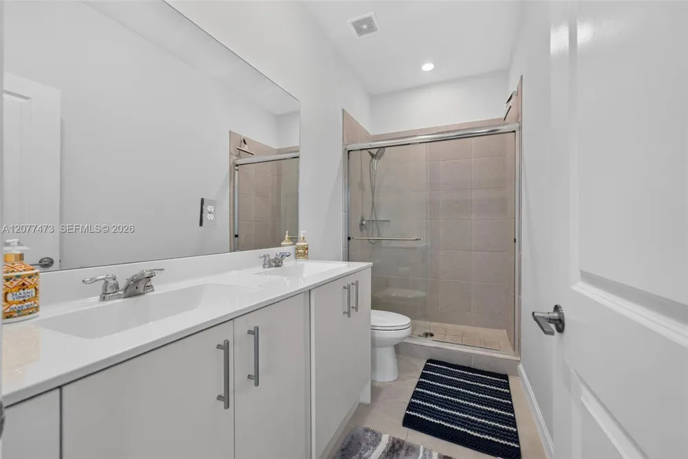 746 SE 14th St Homestead, FL 33034
