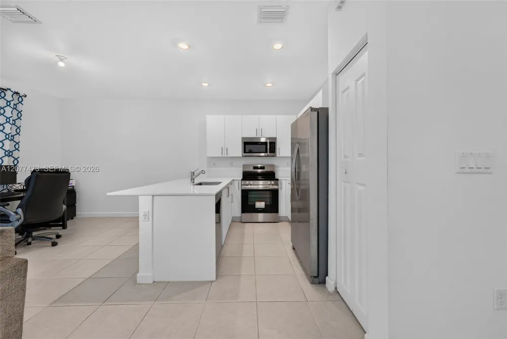 746 SE 14th St Homestead, FL 33034