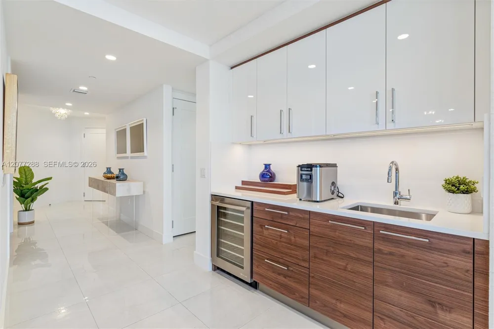 100 E Las Olas Blvd #4203 Fort Lauderdale, FL 33301