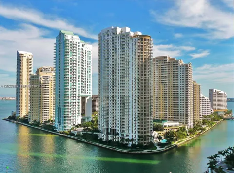 540 Brickell Key Dr #910