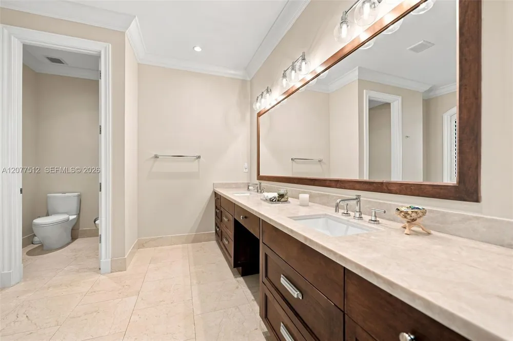 7541 SW 56th Ct #7541 Miami, FL 33143