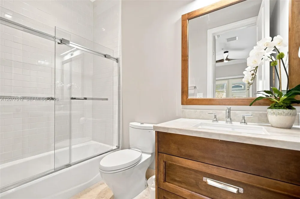 7541 SW 56th Ct #7541 Miami, FL 33143