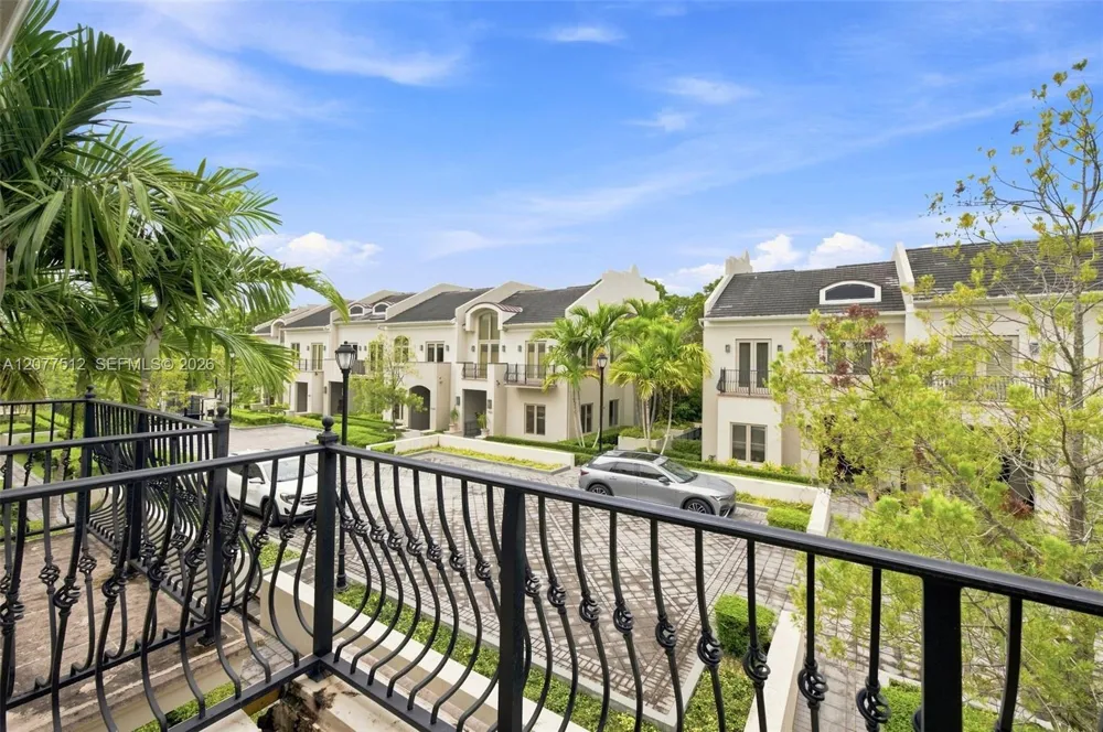 7541 SW 56th Ct #7541 Miami, FL 33143