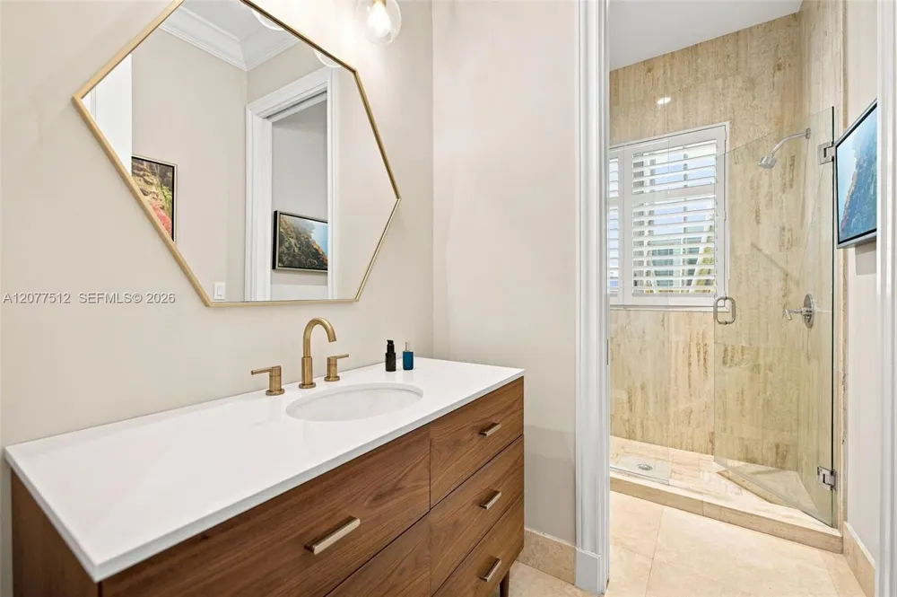 7541 SW 56th Ct #7541 Miami, FL 33143