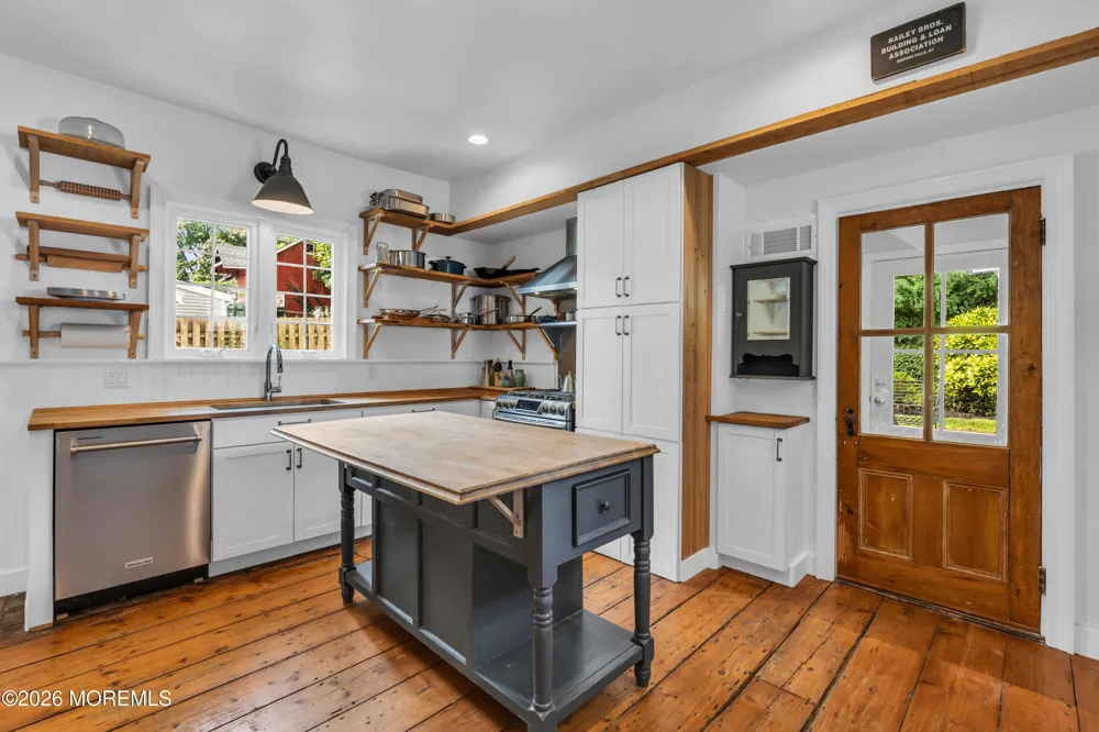 108 Navesink Avenue Atlantic Highlands, NJ 07716
