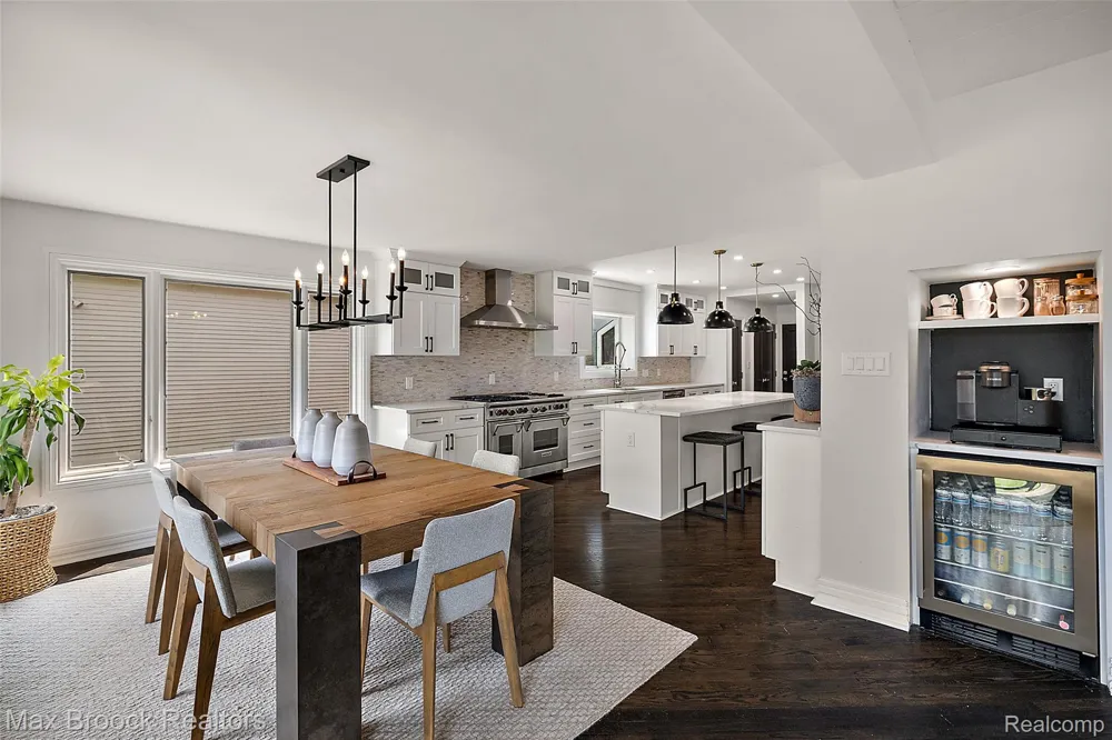 2440 Lake Angelus Lane Lake Angelus City, MI 48326