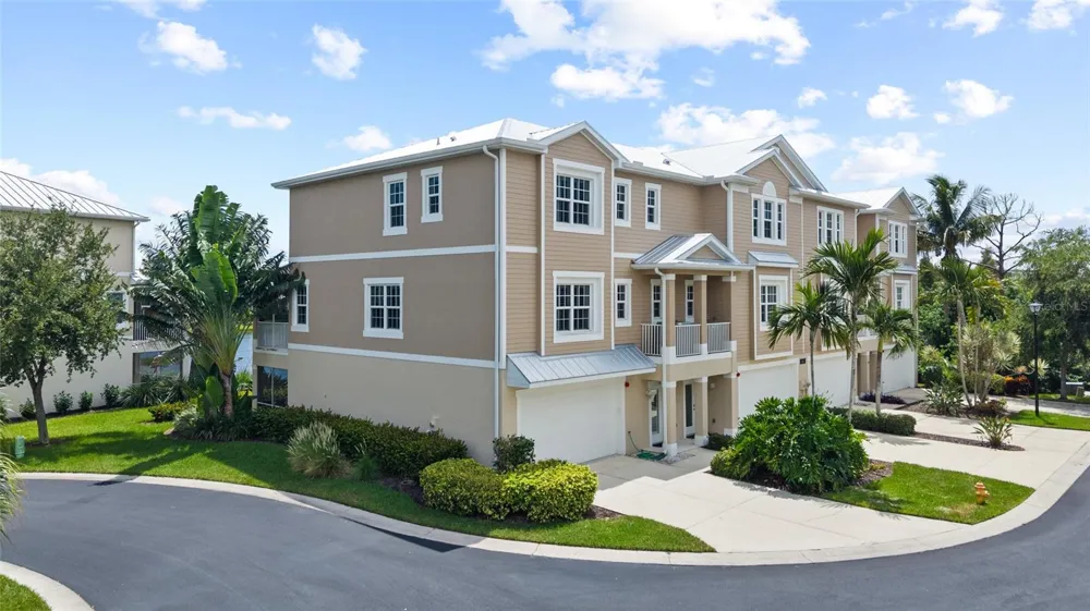 10311 LANDS END CIRCLE #16 Placida, FL 33946