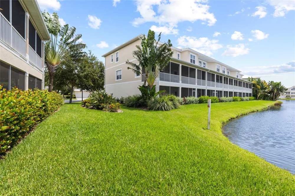 10311 LANDS END CIRCLE #16 Placida, FL 33946