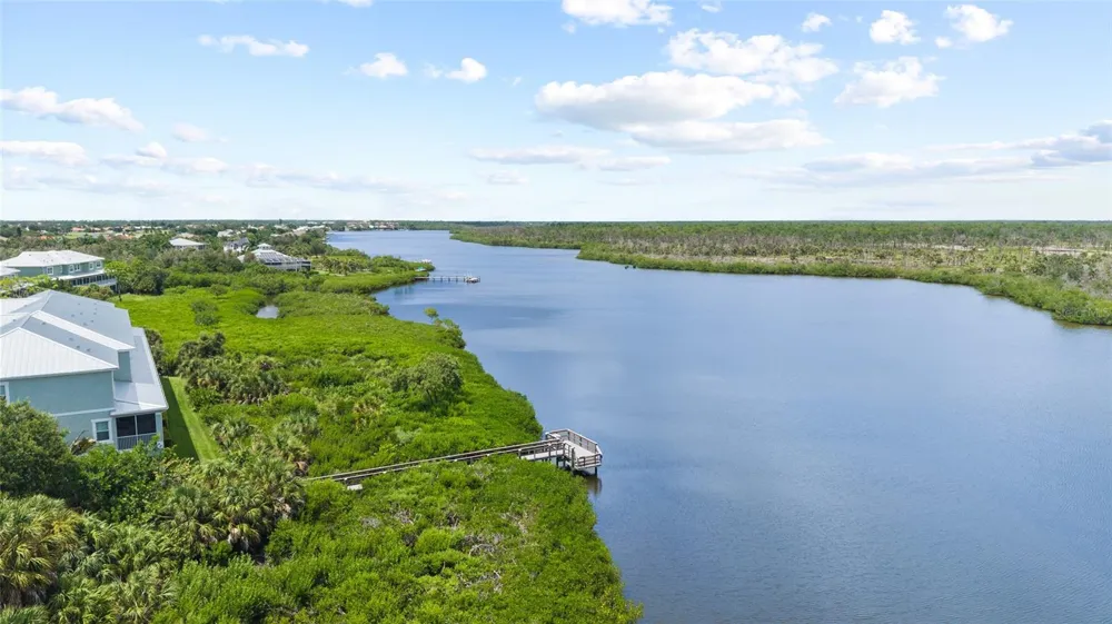 10311 LANDS END CIRCLE #16 Placida, FL 33946