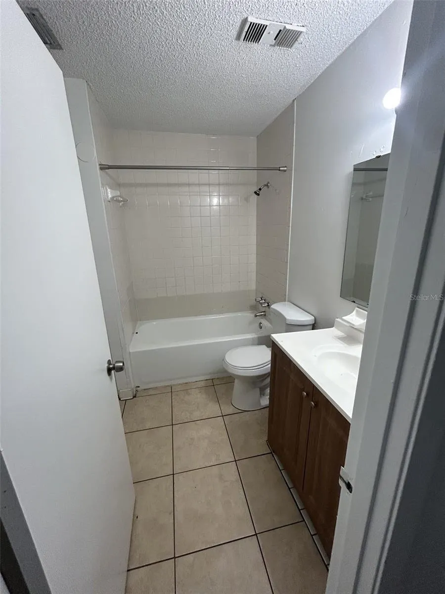 1216 KENNEDY ROAD #16 Daytona Beach, FL 32117
