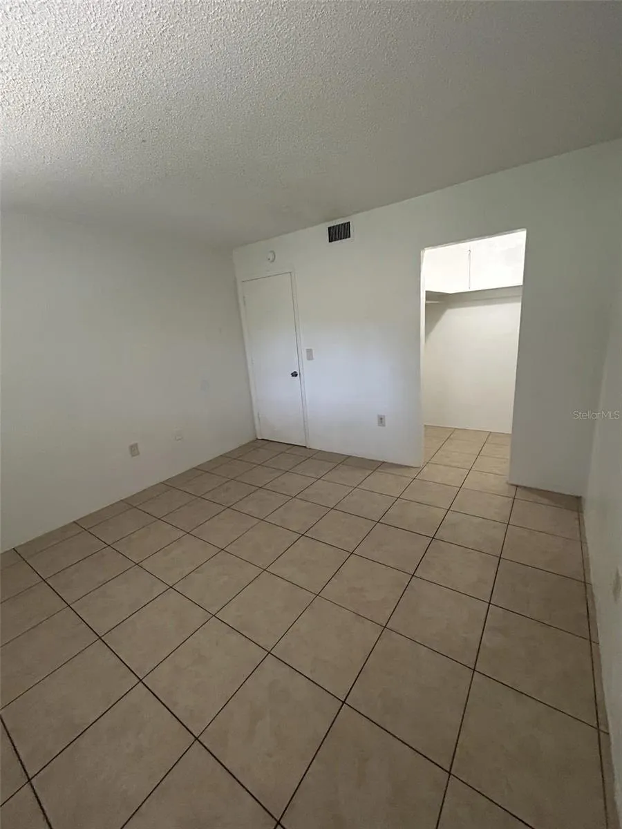 1216 KENNEDY ROAD #16 Daytona Beach, FL 32117