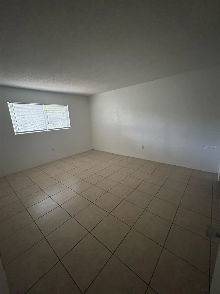 1216 KENNEDY ROAD #16 Daytona Beach, FL 32117