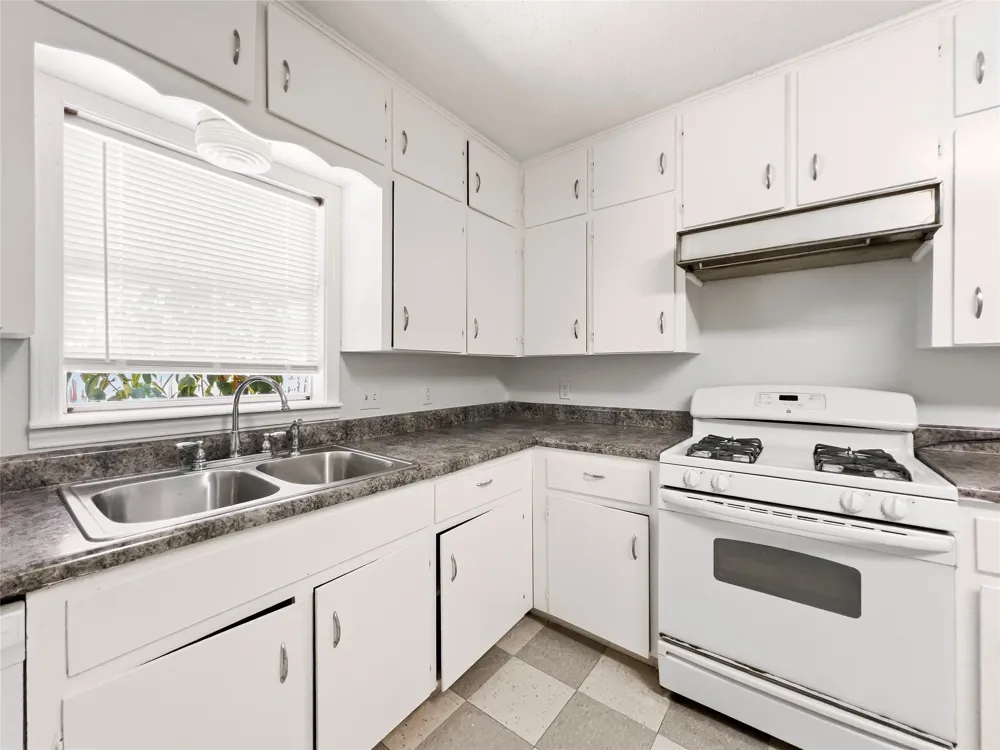 5400 Harmon Avenue #A Austin, TX 78751