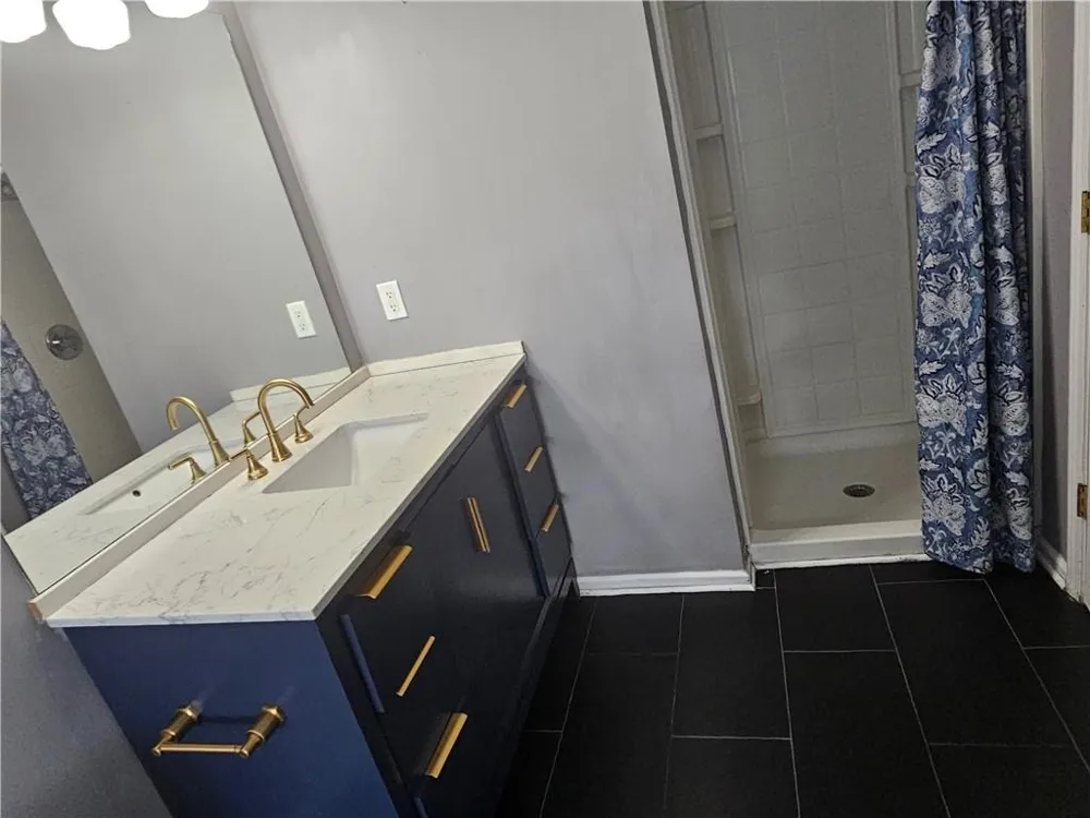 2511 Walden Lake Drive Decatur, GA 30035