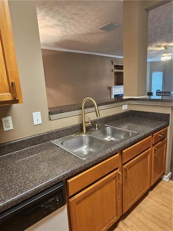 2511 Walden Lake Drive Decatur, GA 30035