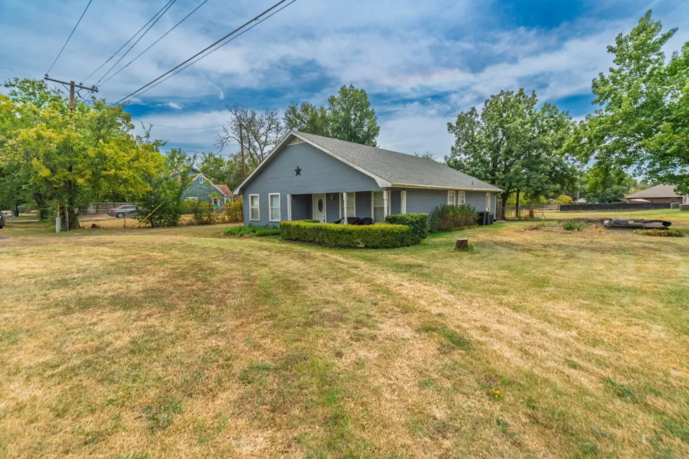 2803 Charity Road Commerce, TX 75428