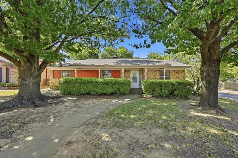 1214 Glasgow Drive
