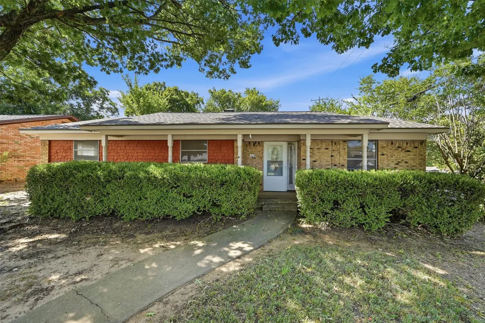 1214 Glasgow Drive Sherman, TX 75092