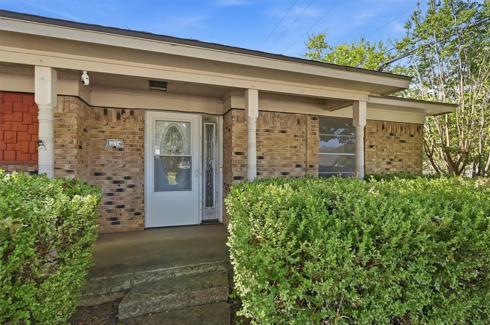 1214 Glasgow Drive Sherman, TX 75092