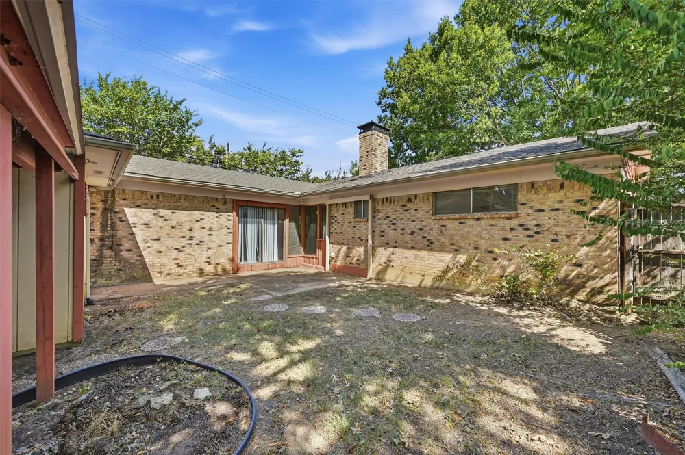 1214 Glasgow Drive Sherman, TX 75092