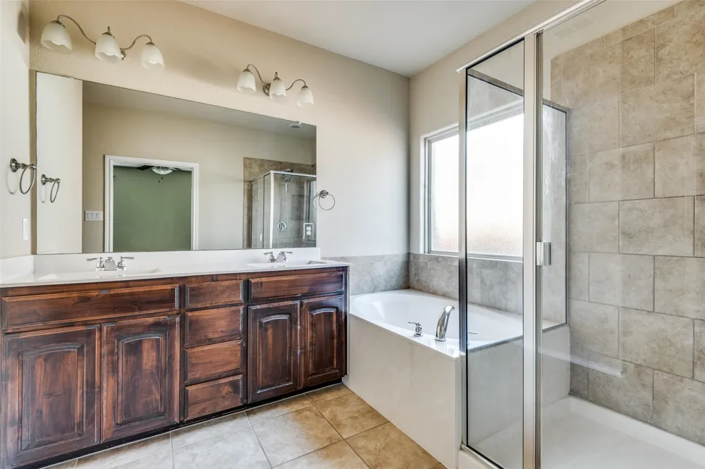 1733 Kachina Lodge Road Fort Worth, TX 76131