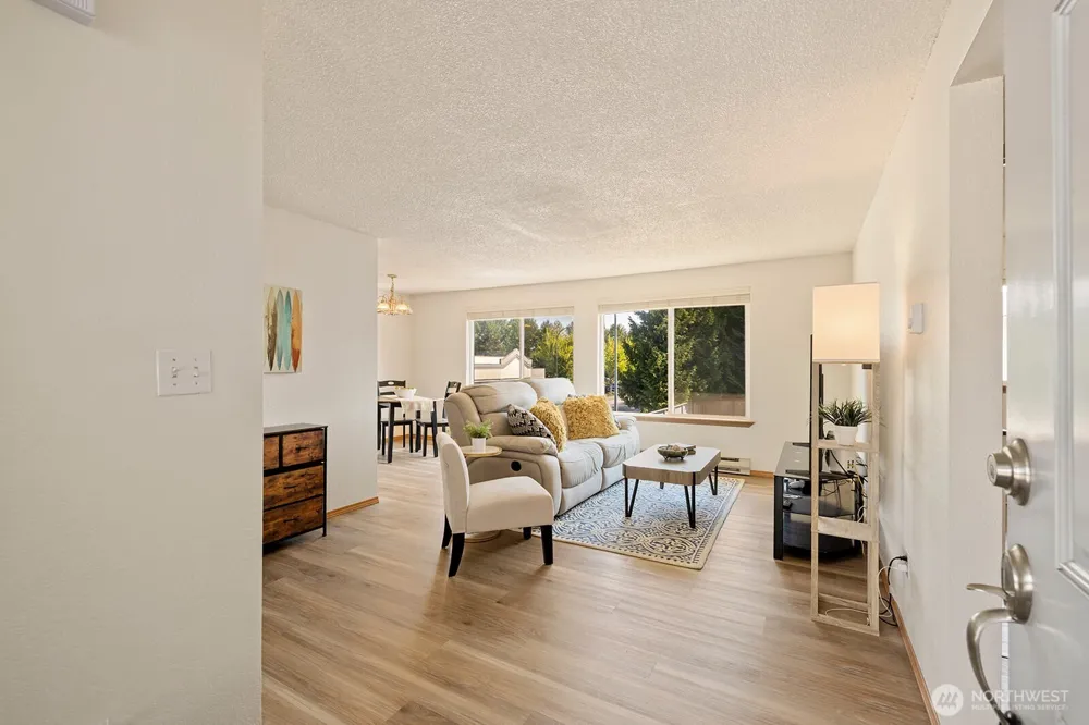 9115 1st Place NE #3 Lake Stevens, WA 98258