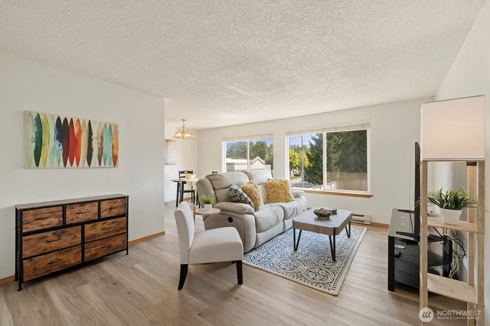9115 1st Place NE #3 Lake Stevens, WA 98258