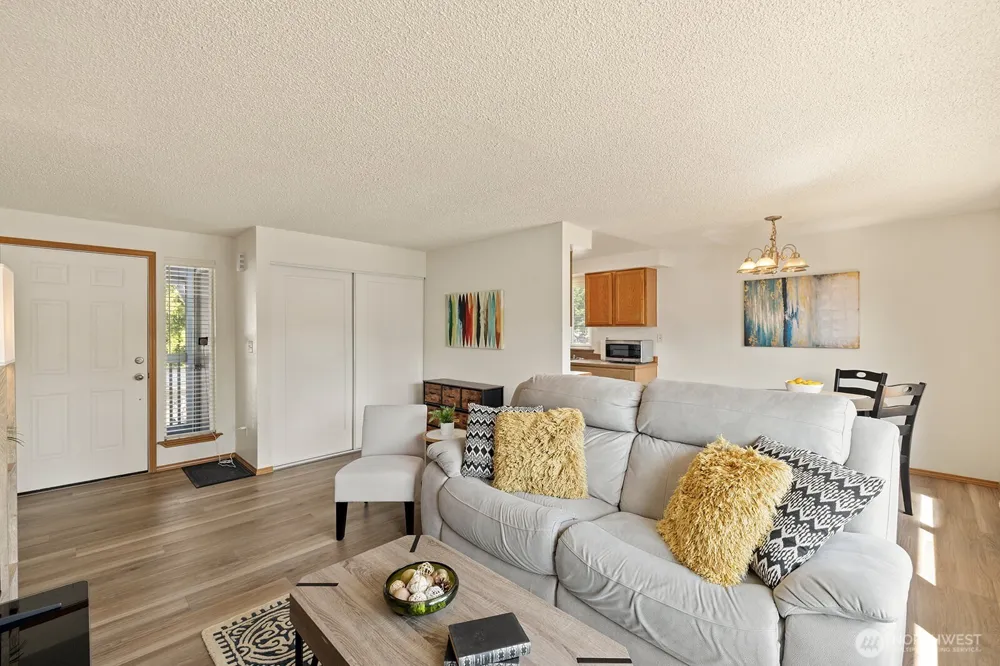 9115 1st Place NE #3 Lake Stevens, WA 98258