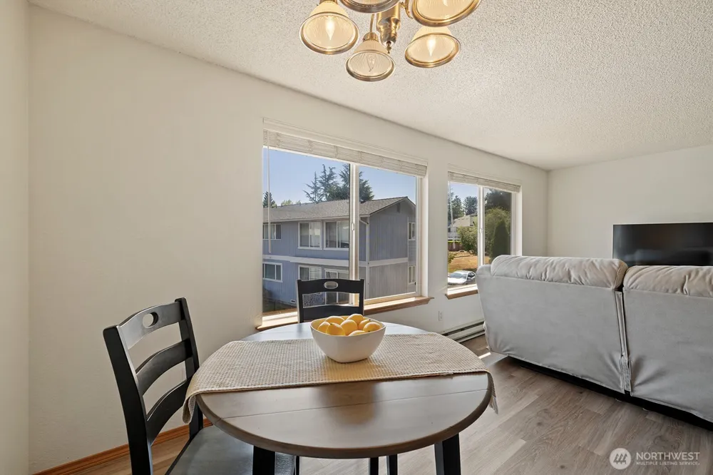 9115 1st Place NE #3 Lake Stevens, WA 98258