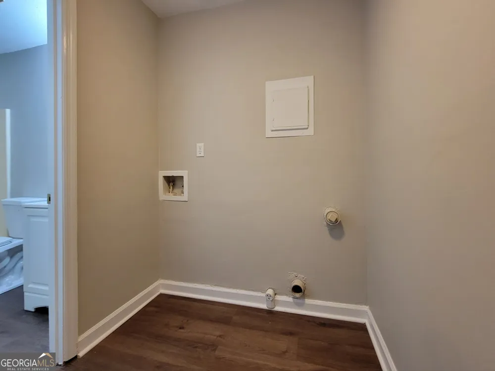 422 Highway 211 NW Winder, GA 30680