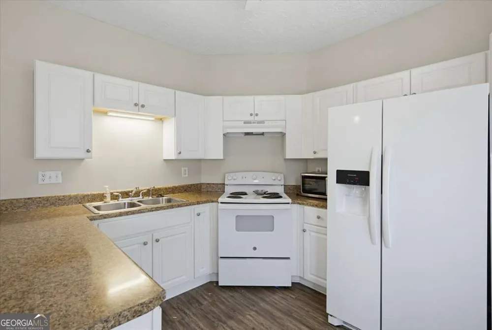 26 Hampton DR Cartersville, GA 30121