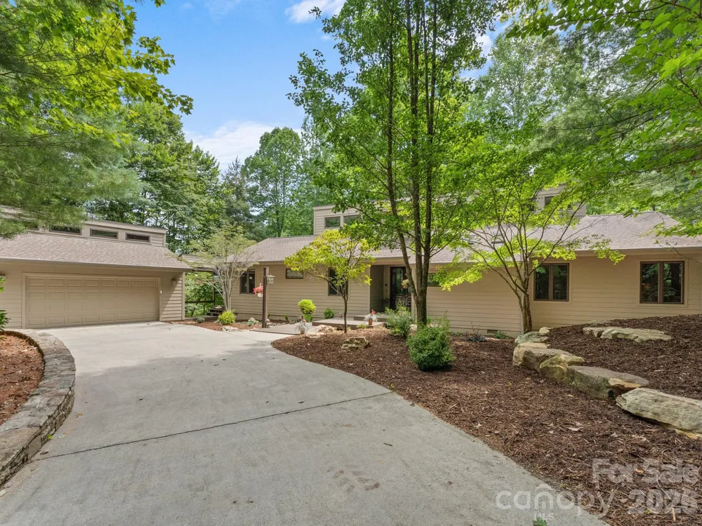 1370 Salola Lane Brevard, NC 28712