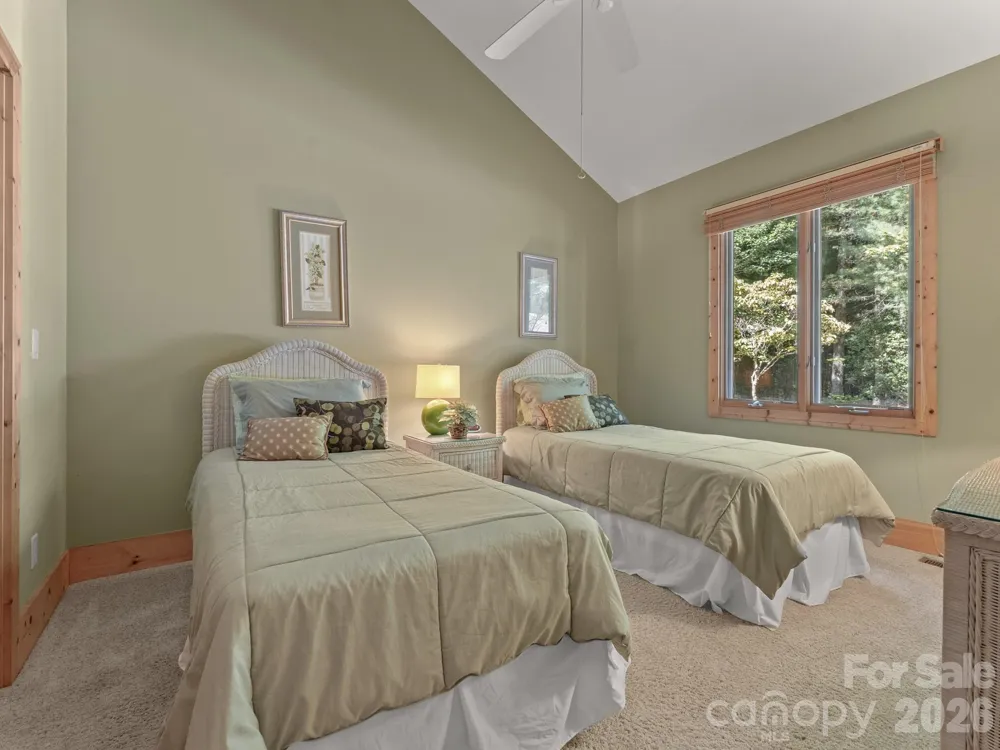 1370 Salola Lane Brevard, NC 28712