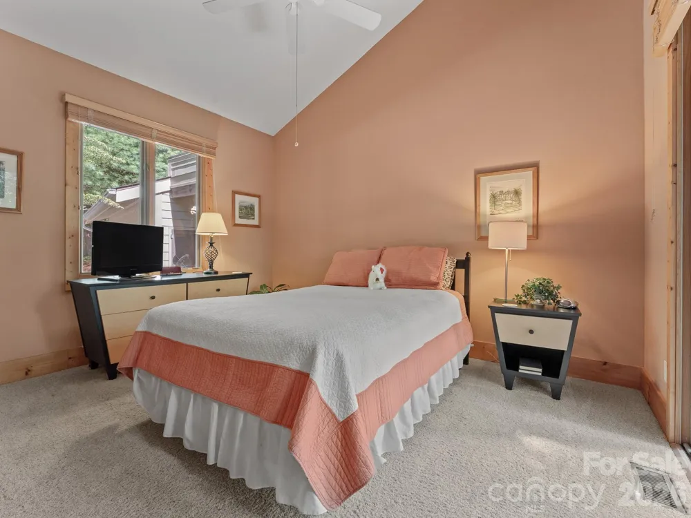 1370 Salola Lane Brevard, NC 28712