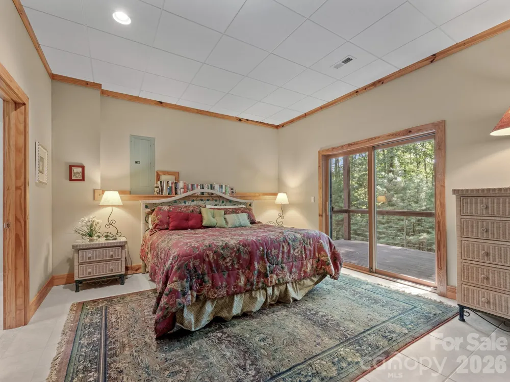 1370 Salola Lane Brevard, NC 28712