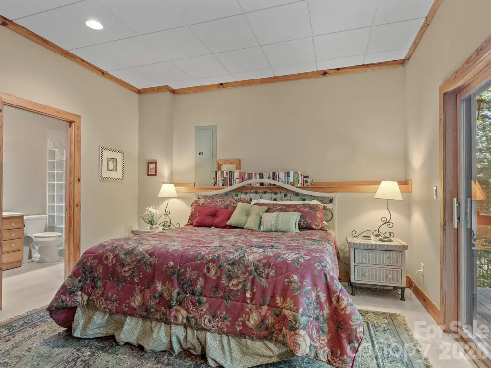 1370 Salola Lane Brevard, NC 28712