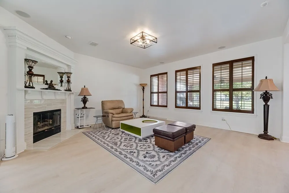 3925 Victory Drive Frisco, TX 75034
