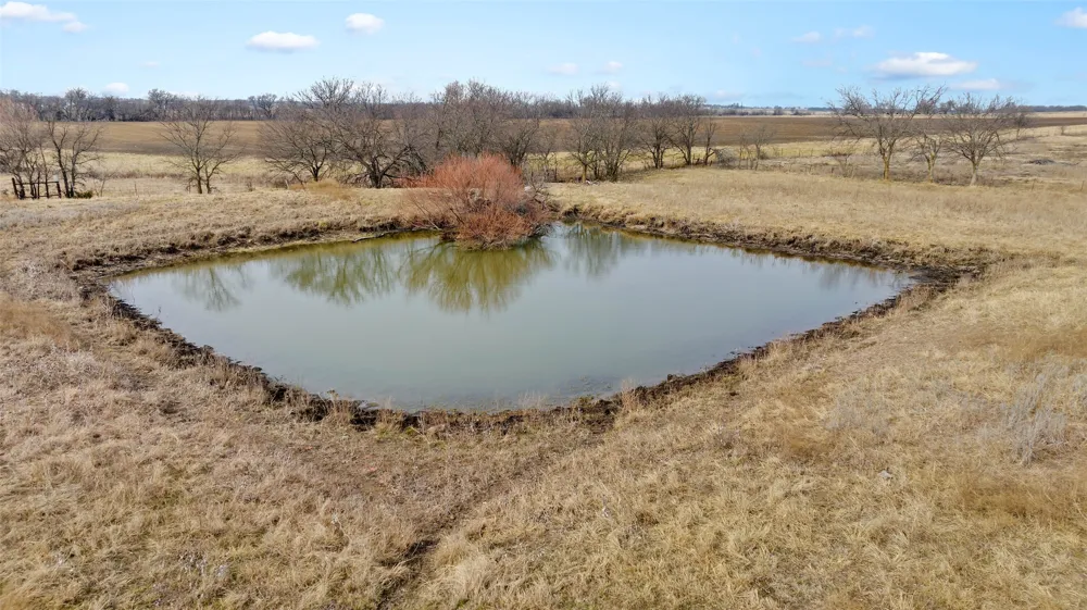770 County Road 348 Valley View, TX 76272