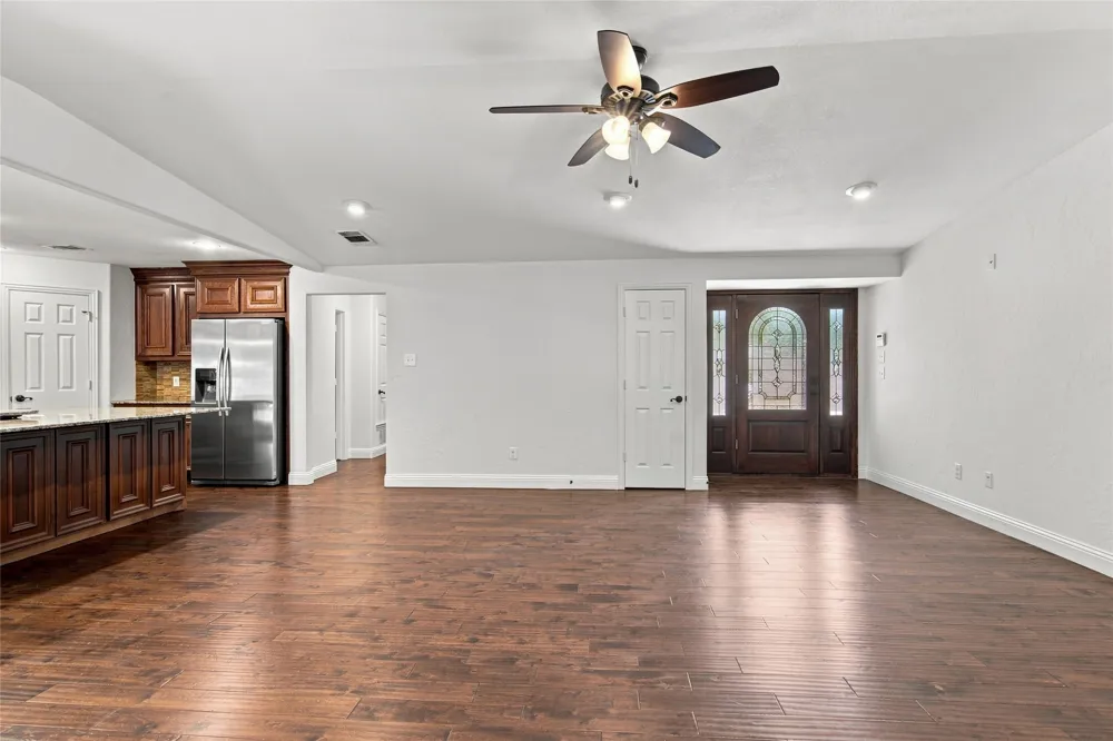 815 National Drive Irving, TX 75060