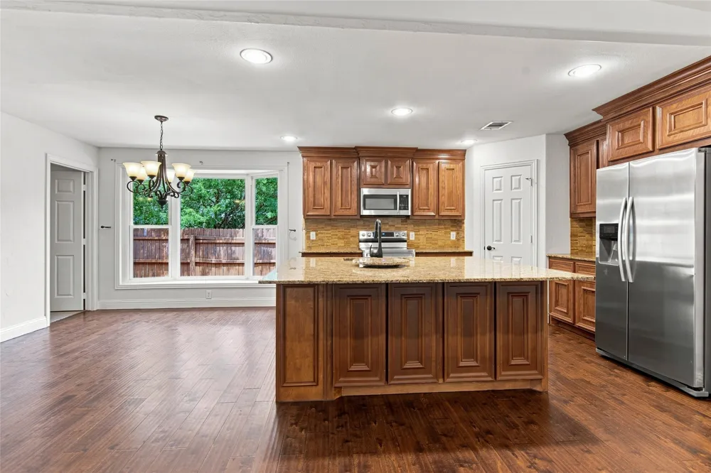 815 National Drive Irving, TX 75060