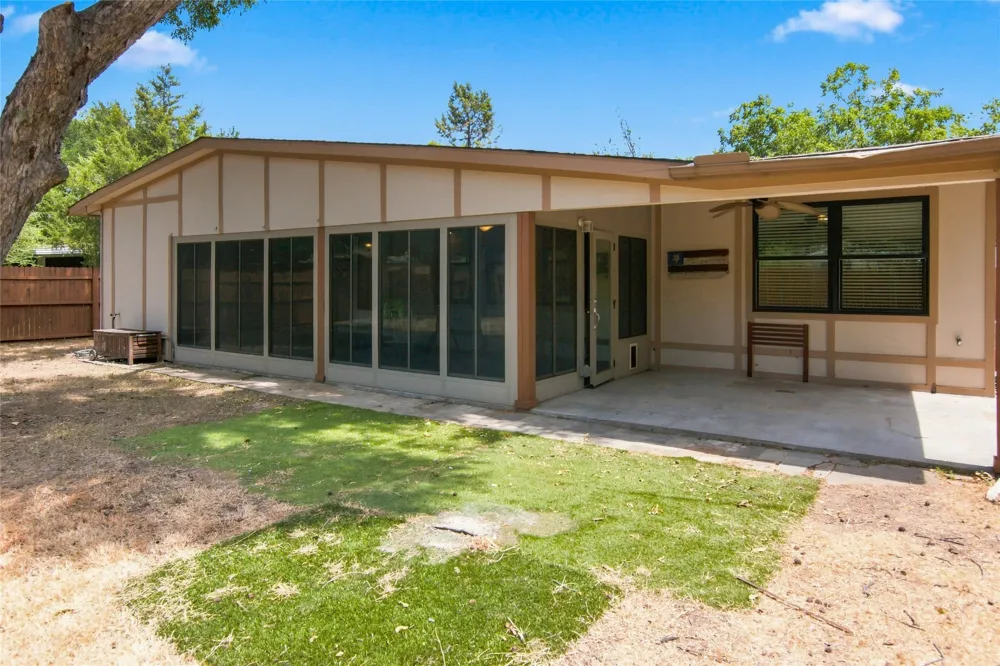 815 National Drive Irving, TX 75060