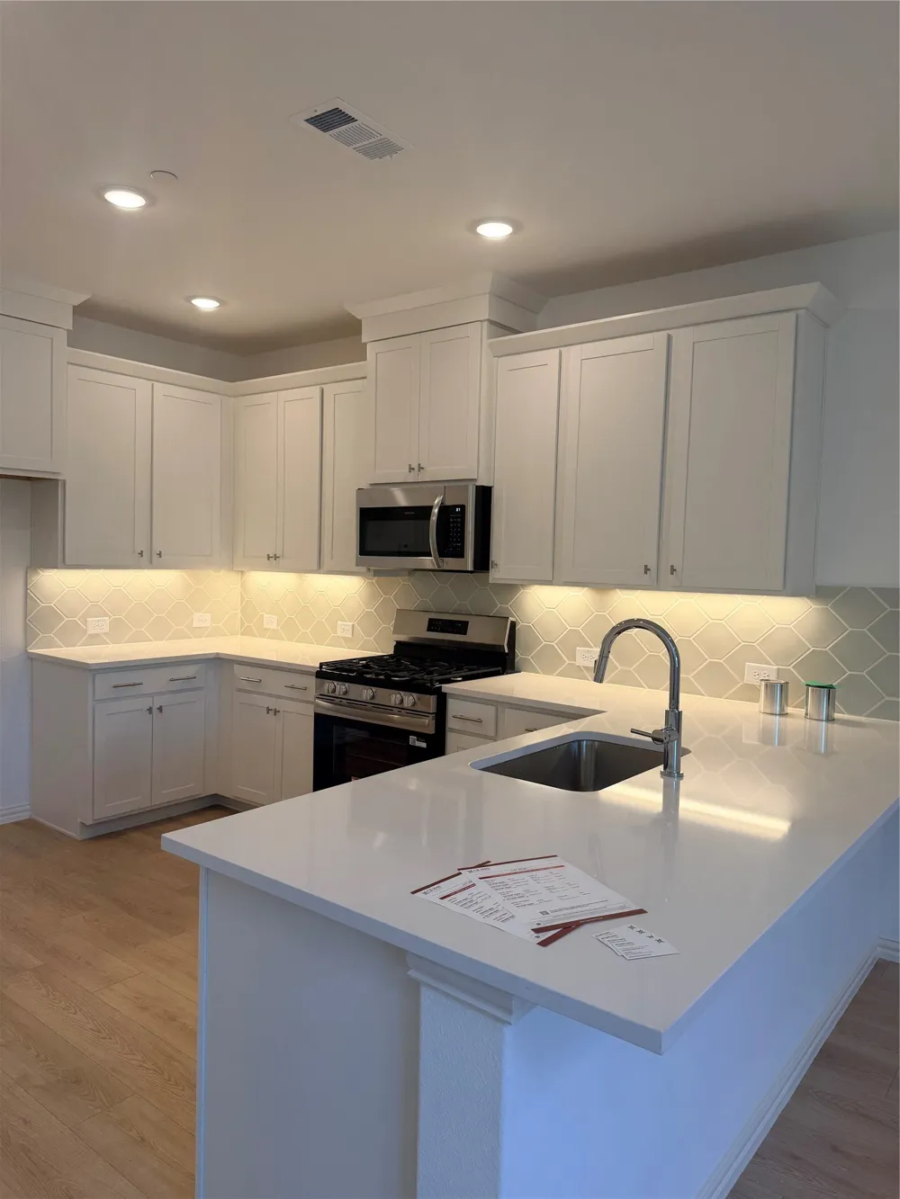 7328 Grant Avenue North Richland Hills, TX 76180