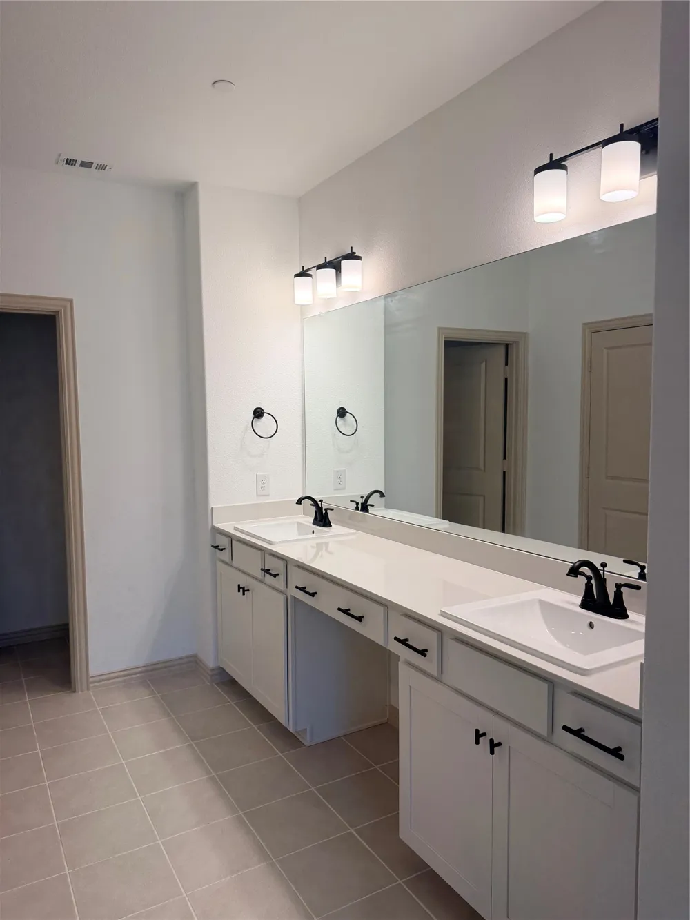 7328 Grant Avenue North Richland Hills, TX 76180