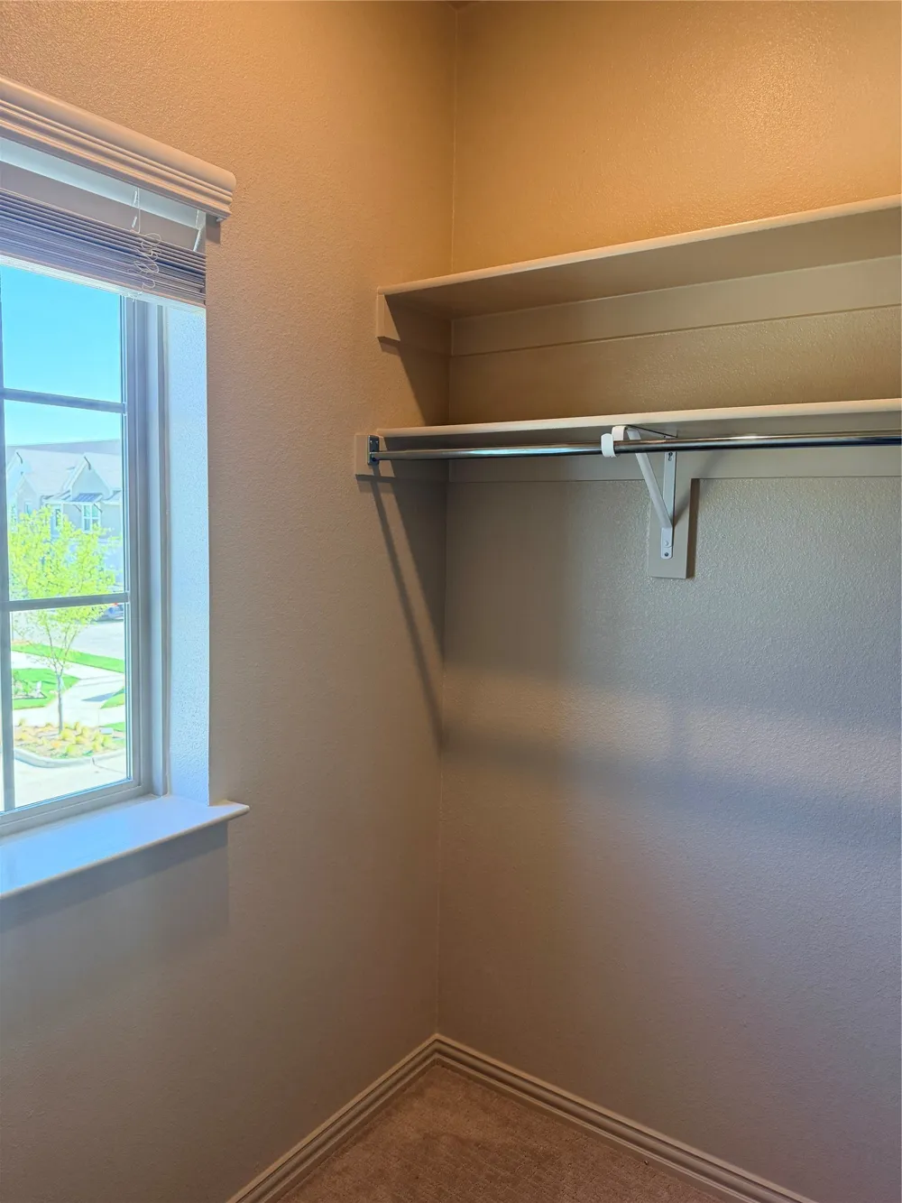 7328 Grant Avenue North Richland Hills, TX 76180