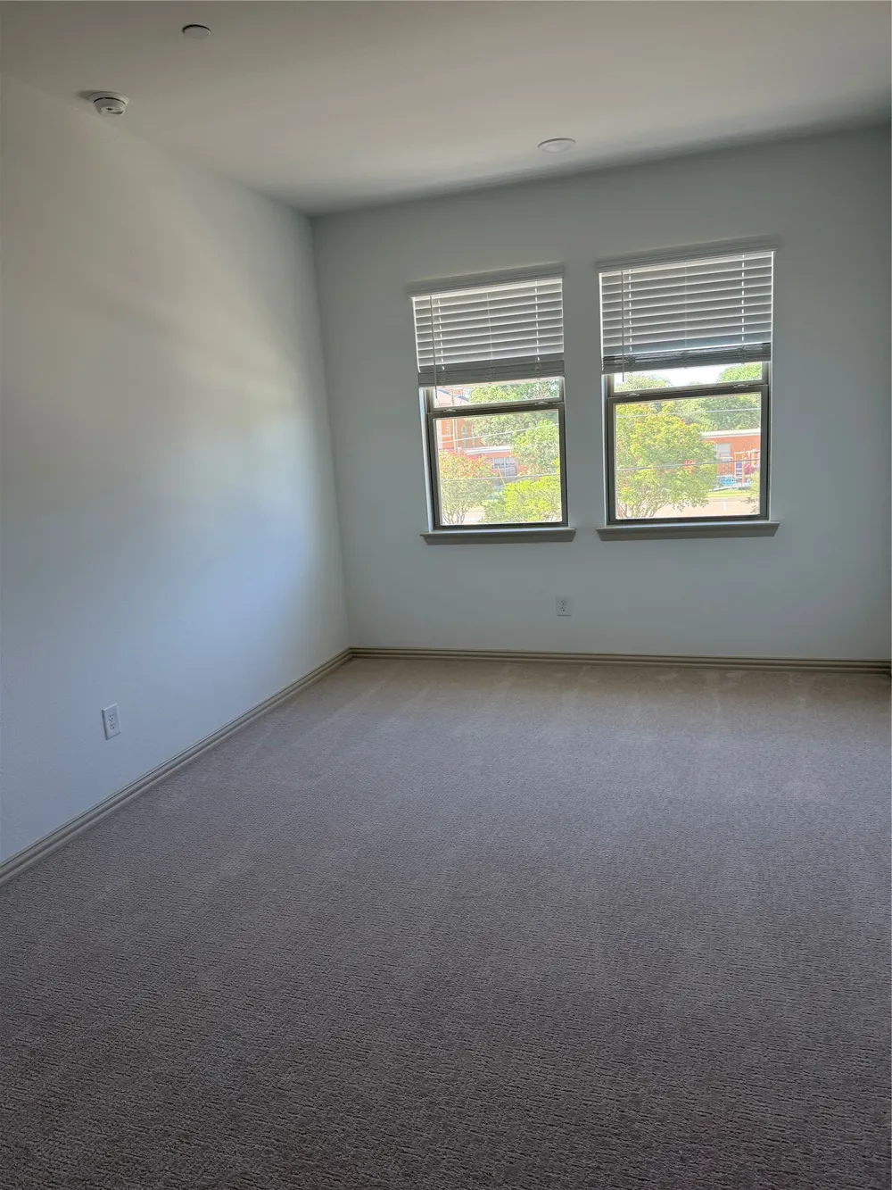 7328 Grant Avenue North Richland Hills, TX 76180
