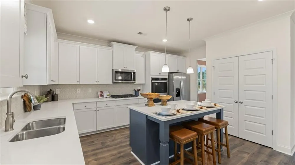 1624 Bernard Court Hampton, GA 30228