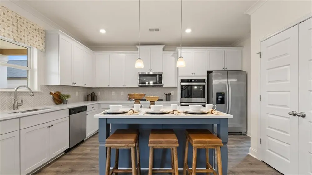 1624 Bernard Court Hampton, GA 30228