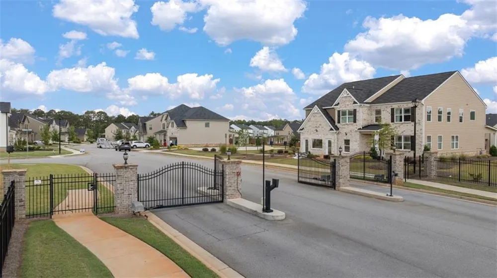1624 Bernard Court Hampton, GA 30228