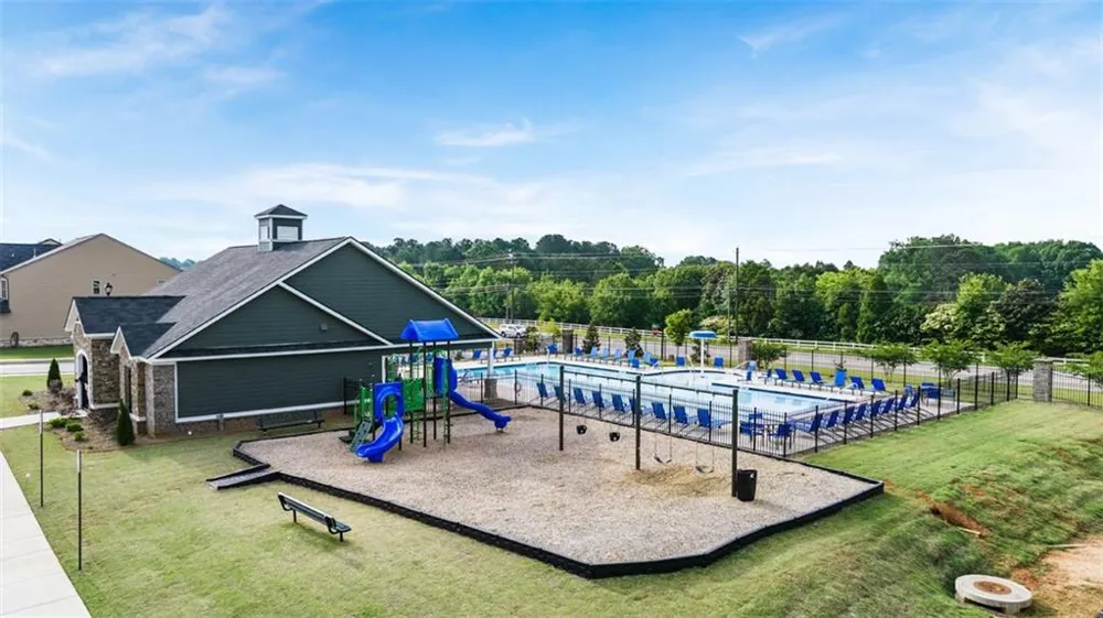 1624 Bernard Court Hampton, GA 30228